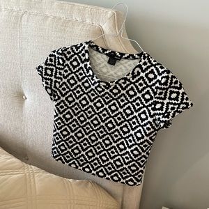 Beautiful cropped Aqua top Sz small